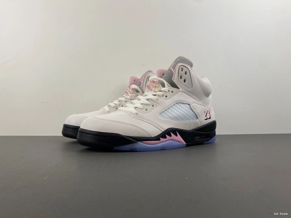 Medium  Men's HQ7978-102 5 Soft Pink Jordan Retro 1124